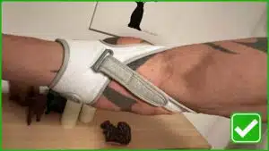 Anlegehilfe Masalo Manschette MED - Beispielbild 1 für Masalo Manschette korrekt angelegt